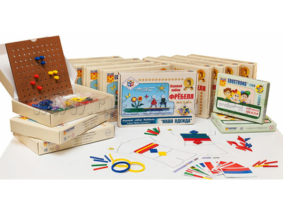 Игровой набор Фребеля "Комплект для средней группы" (4-5 лет) Игровой набор Фребеля "Комплект для средней группы" (4-5 лет)